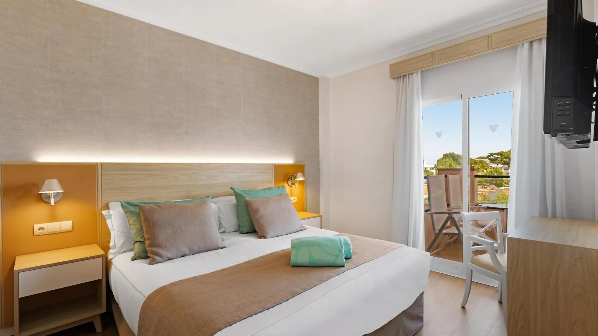 Aparthotel Viva Blue & Spa Playa de Muro